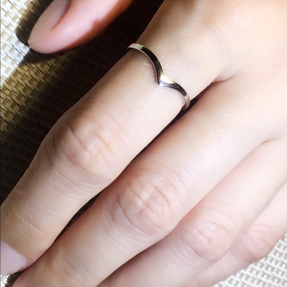 Sterling silver ring Dainty ring simple ring band - Picture 3 of 3